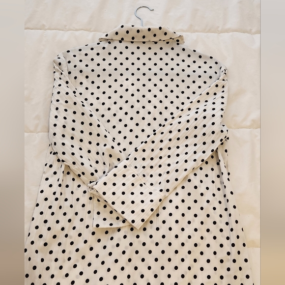 Zara Polka Dot Blouse Size XS. Fits size S as well - Picture 2 of 14